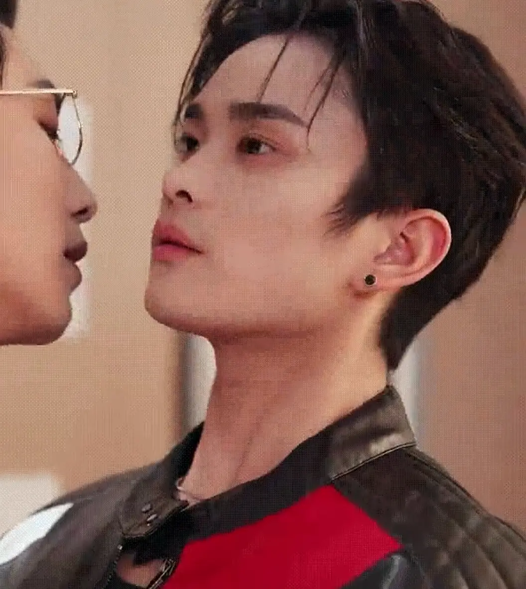 2025新剧《诱他失控》全集高清播放-双男主耽美爱情剧无广告-星空影院1080P在线观看