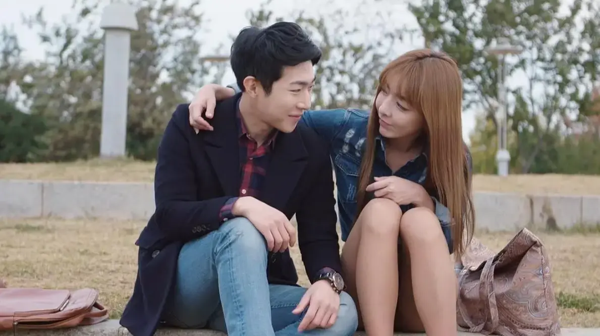 《姐姐的朋友》韩国伦理电影 - 1080P高清韩语中字 - 女友闺蜜危险心动 - 网盘资源《姐姐的朋友》