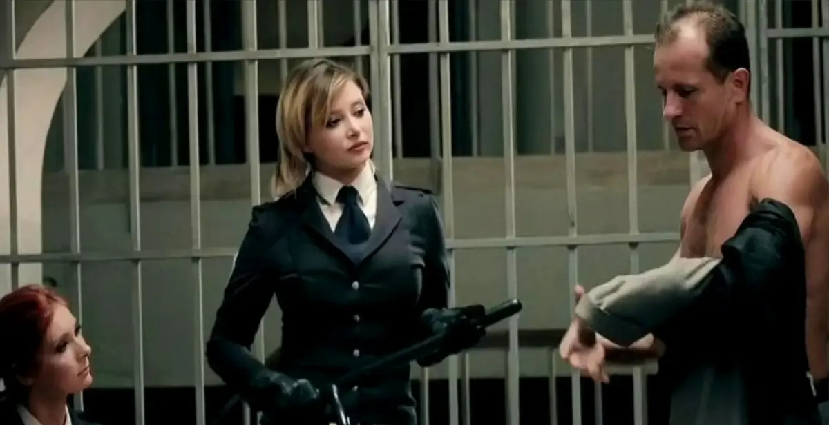 《高压监狱》相关资源图片