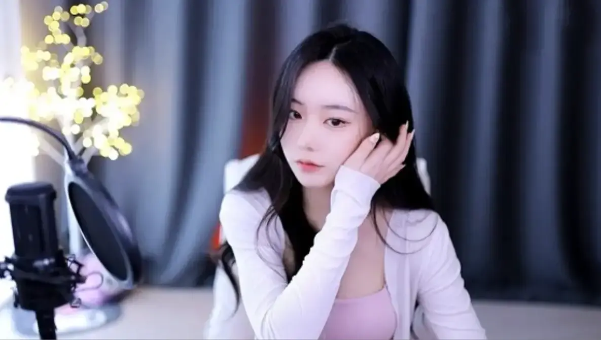《糖心少女Vlog唐伯虎系列全纪录》震撼来袭—唐伯虎系列高能幕后花絮零广告连播—1080P蓝光高清—在线免费观看 糖心少女Vlog别错过