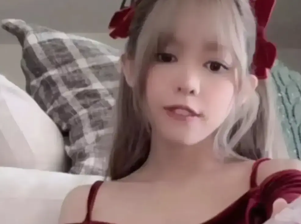 《绯红小猫》无广告HD高清播放-国产剧全集无删减资源获取-绯红小猫超清画质在线观看