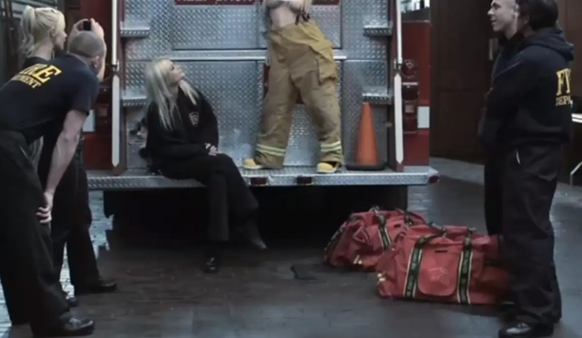 《灭火宝贝2》法版HD无删减电影在线-法国满天星啄木鸟免费看-灭火宝贝2第三季高清播放