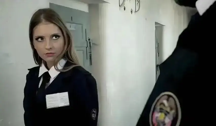 欧美剧《高压监狱2》- 1080P高清无删减在线 - 2025网盘资源速存《高压监狱2》全片免费看