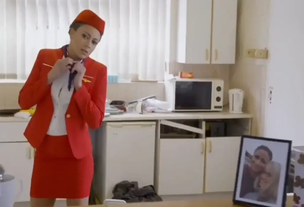 《法国空姐2017》免费在线看高清全集无广告原声 - 《法国空姐》未删减完整版中文版VS影视