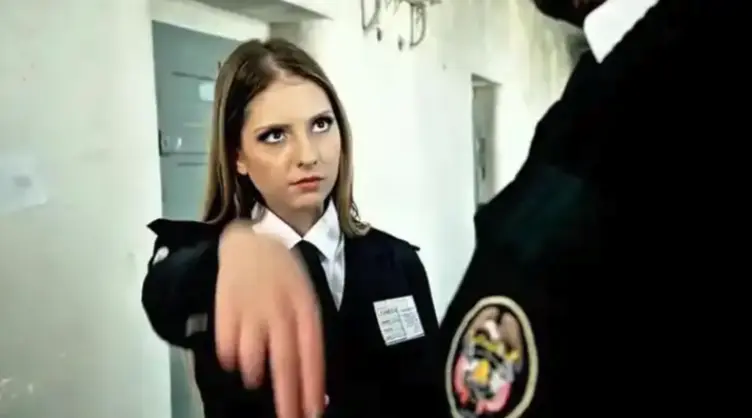 《高压监狱》相关资源图片