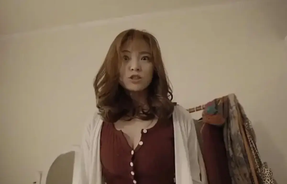 畅享《年轻的妈妈5》，韩国爱情伦理片全高清完整版，女婿与丈母娘极限拉扯剧情，无广告流畅播放！