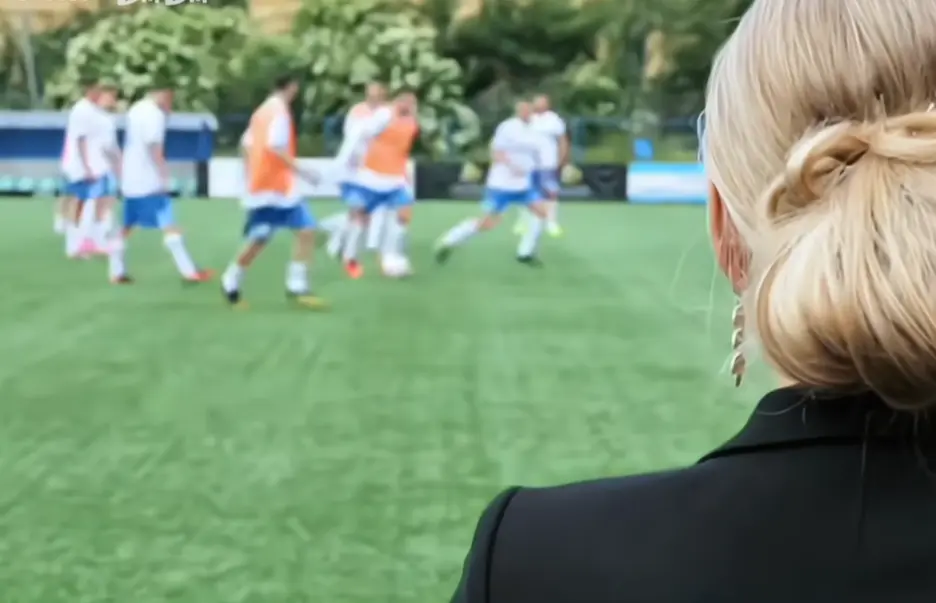 在线看《足球队的女老板们》全片-法国电影足球女老板《Footballers'Moms》高清免费-VS影视