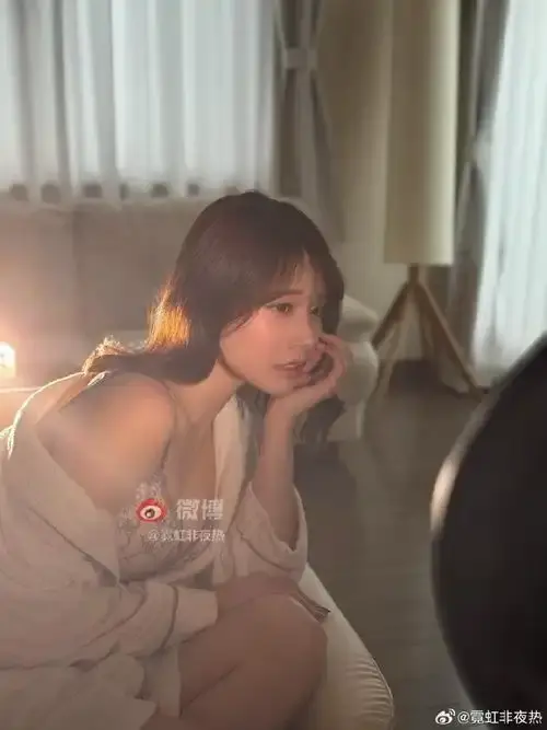 《河北彩花河北彩伽》全集免费看，河北彩花、河北彩伽饰演高中生，学生服造型魅力无限！