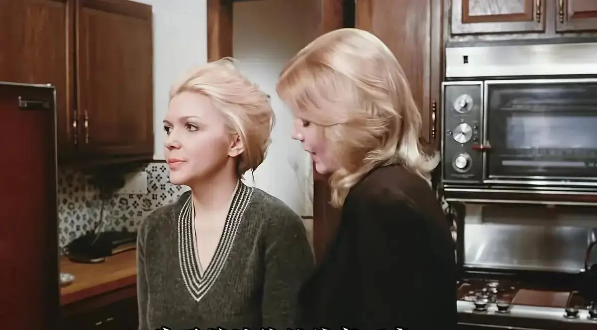 《一个年轻家庭主妇的自白1974》1080P无删减高清-中文字幕免费-《一个年轻家庭主妇的自白1974》网盘观看