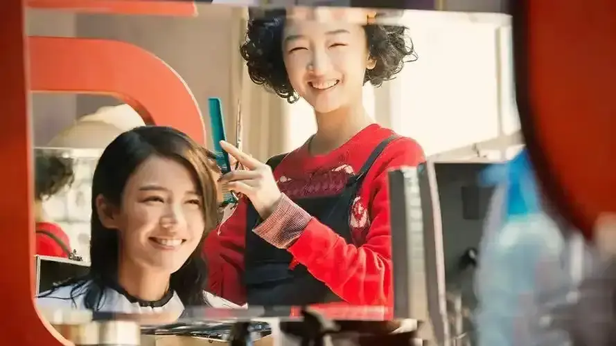《美容院的特别服务》韩国电影无删减完整版《美容院的特别服务》1080P高清画质-大型床戏在线看-中文字幕免费观看