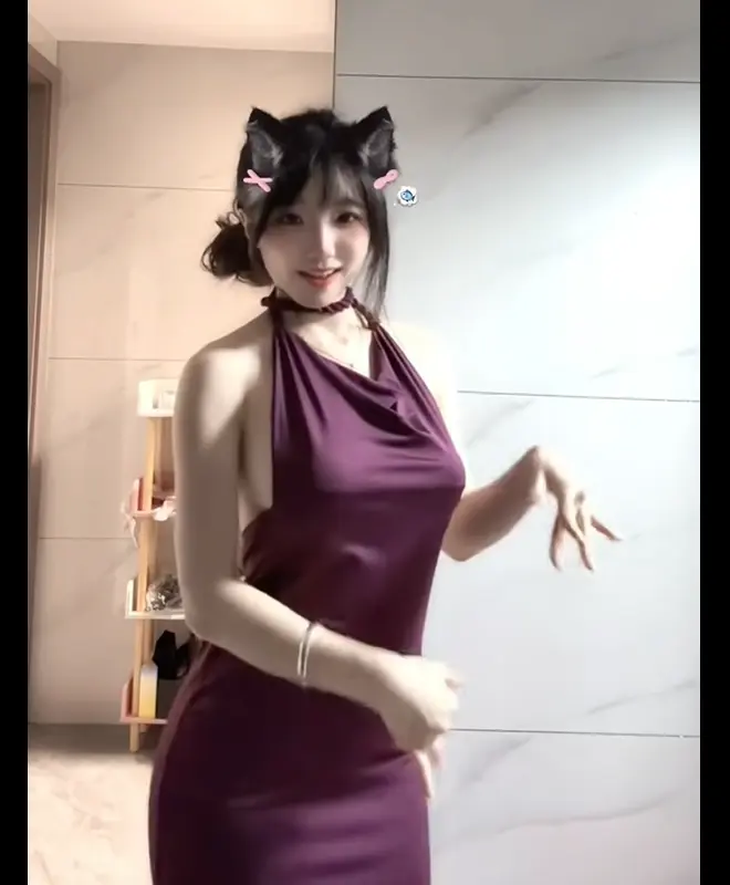 楼道女战神