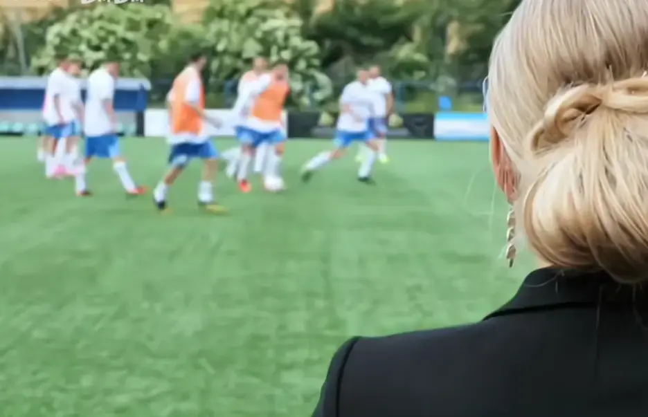 《足球队的女老板们》法国电影足球女老板《Footballers'Moms》1080P无删减免费观看 - VS影视