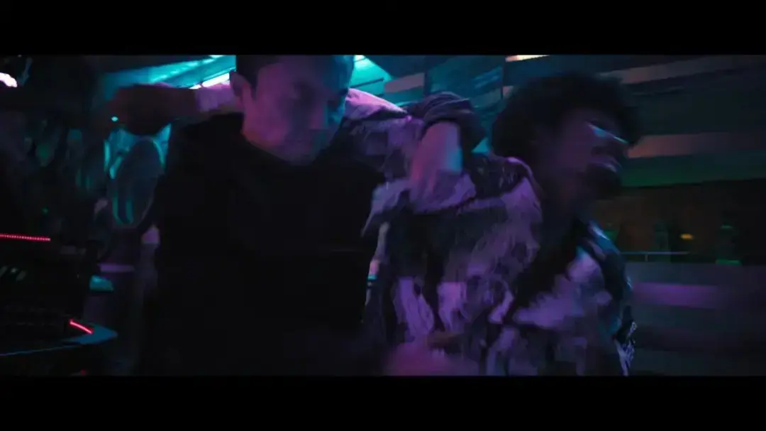 《火遮眼》-谢苗孤胆英雄动作佳作 1080P高清画质流畅播放_《火遮眼》无删减完整版免费看_《火遮眼》迅雷磁力资源分享 - 影视港湾